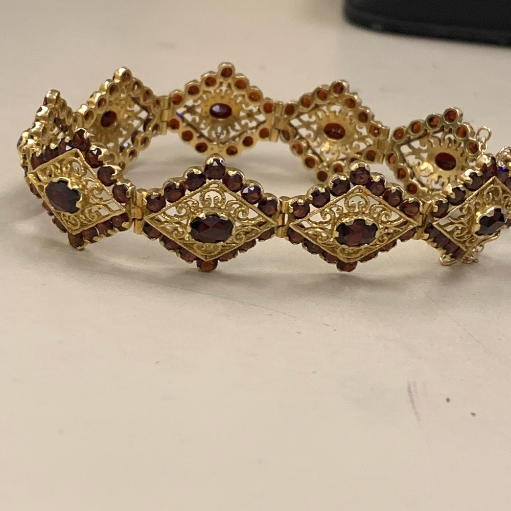 18k vintage garnet bracelet 7 inch